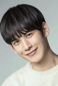 Park Ki-woong as Prince Hooge in War of the Arrows 2011