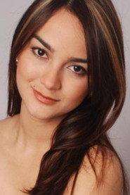 Yiniva Cardenas as Zenaida in Donaire y Esplendor 2017