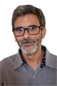Filipe Eusébio as Oficial de Justiça in Bela America 2023