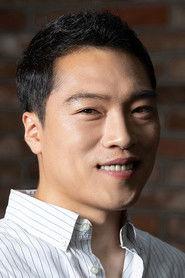 Choi Young-woo as Young-choon in Intruder 2020