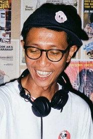 Yusmario Farabi as Himself in White Shoes & The Couples Company In Cikini 2016