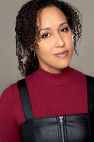 Brie Carter as Regina Halloway in Game On 2018