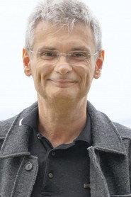 László Jáksó as in The Compleat Wrks of Wllm Shkspr (Abridged) 2012