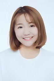 Han Jiaojiao as 冠军鸟(voice) in Axel:Adventures of the spacekids 2017