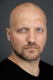 Viktor Kuzin as in Swingers 2021