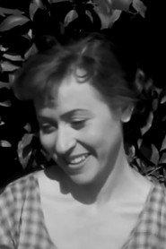 Popi Papadaki as Maritsa in Dating Agency 1956