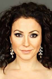 Yonca Şahinbaş as Şükran in My Apologies 2023