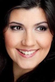 Susana Gaspar as Violetta in La Traviata 2025