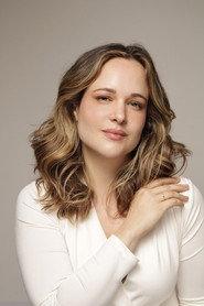 Maria Teresa Barreto as Camila's Friend in Poker 2011