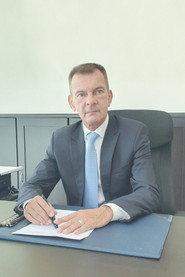 Rudolf Hofer as Self (Honorarkonsul) in Am Ballermann von Thailand - Deutsche in Pattaya 2017