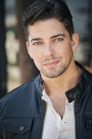 Derrick Dover as Peter in バナ穴 BANA_ANA 