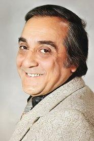 Selim Naşit as Nikah Memuru in Our Family 1975