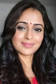 Reena Kapoor as  in Duplicate Sholay 2002