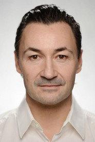 Michael Fuchs as Himself in 11 Freundinnen 2013