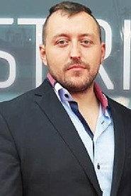 Alexander Eisenbraun as Boris in Strict Rules 2017