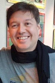 Victor Leal as Luiz Otávio in Um Suburbano Sortudo 2016