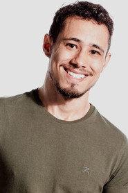 Andre Araujo as Léo in Hungria: A Escolha de um Sonho 2026