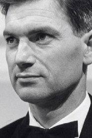 Hugh David as Private Walter Hoyt in Tarnished Heroes 1961