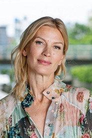 Niina Kurkinen as Päivi in Restless 2000