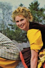 Marijke Bakker as Mammaloe in Pipo de Clown en de Piraten van Toen 1975