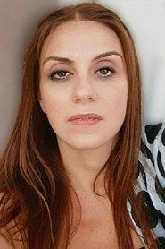 Marouska Panagiotopoulou as Natasa in The Spectator 2016