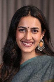 Niharika Konidela as Akshara in Happy Wedding 2018