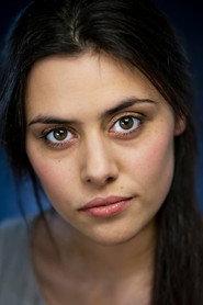 Samantha Bolter as Kate in Darkest Day 2015