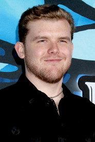 Sean Ryan Fox as Dean in Camp Cool Kids 2017
