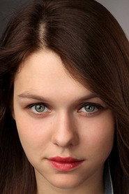 Alexandra Lupashko as Тата in Smiley 2015