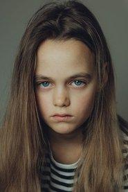 Alma Löhr as Zwilling in Bleistiftstriche 2025