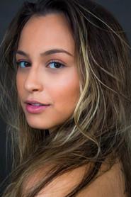 Raquel Chamon as Lia in À Luz das Coisas 2025