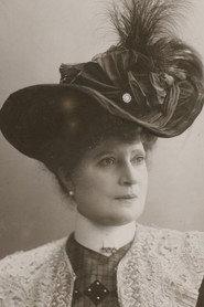 Theo Mann-Bouwmeester as Gravin de Grancé in Pro Domo 1918
