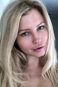 Carrie Minter as  in Kwoon 2004