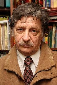 Pyotr Kolbasin as Gubkin in The Train Has Stopped 1982