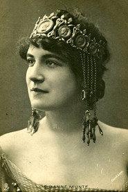Suzanne Munte as Mademoiselle Dubois in Mademoiselle Chiffon 1919