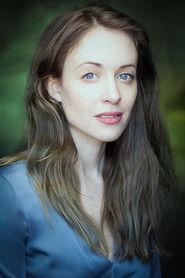 Eva-Marie Becker as Tutor Sarah in Crit 