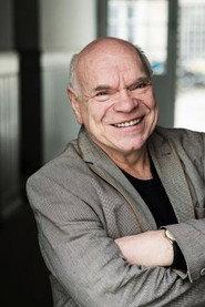 Hans-Jürgen Silbermann as Kaderleiter in The Suspicion 1991