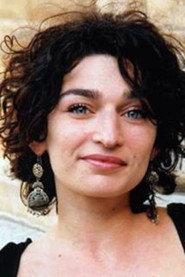 Juliette Failevic as Luna in Luna & Ms Y 2004