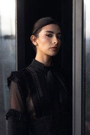 Paola Ramones as Moribunda (voice) in Las leyendas: El origen 2021