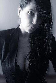 Mónika Rojas as Mujer del hotel in Demons at Dawn 2024
