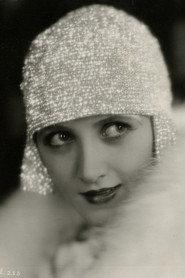 Kathryn Carver as Eleanor Trent in His Private Life 1928
