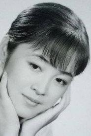 盖克 as Han Yuxiu in Wreaths at the Foot of the Mountain 1984
