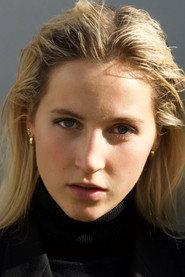 Greta Geyer as Leonie Schmitz in So weit kommt’s noch! 2024
