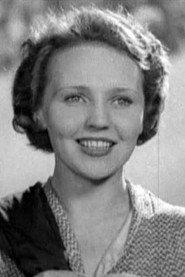 Yevgeniya Pyryalova as Komsomol member in Our Girls 1930
