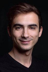Flávio Gil as Fernando Ribeiro de Mello in Editor Contra 2022