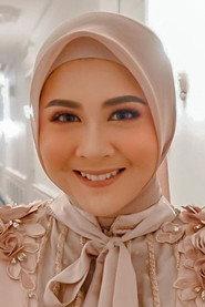 Kesha Ratuliu as in Para Pemburu Gajah 2014