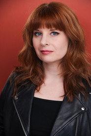 Amanda Winston as Amanda in Alien in the Heartland