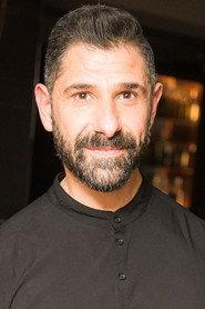 Dimitris Kampolis as Laokrates in NENIKIKAMEN 
