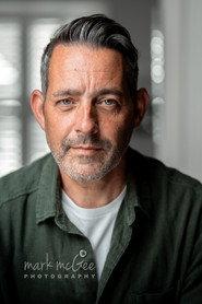 Lee Brown as Tom in PLASTIC CHAIRS 2026