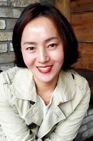Kim Nan-hee as Mother of Suicide Woman in 0.0MHz 2019
